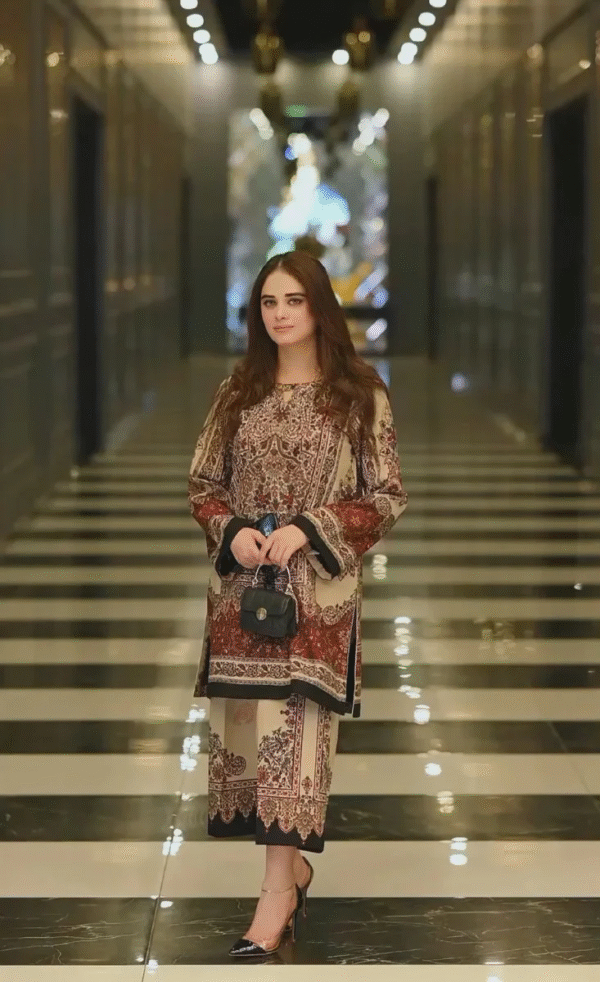 Classic Maroon & Beige Printed Two-Piece – Timeless Ethnic Elegance - Image 3