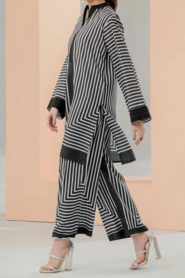 Black & White Geometric Stripe 2-Piece Suit